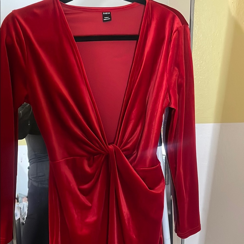 Lulus Scarlet Velvet Dress